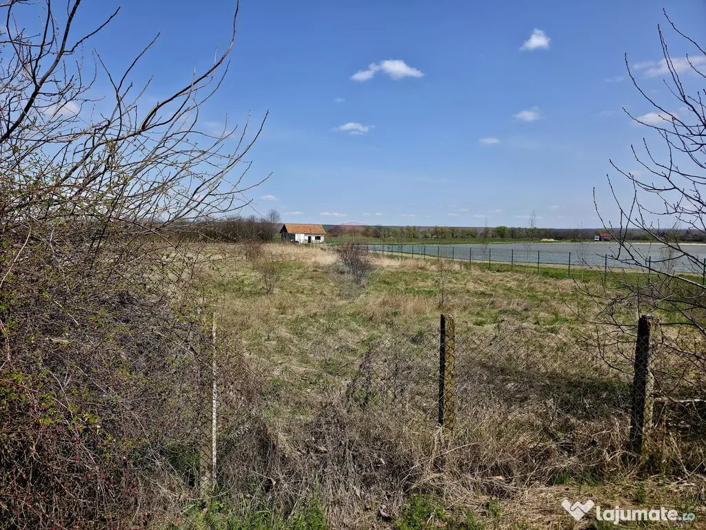 Teren 7,000mp Girov / deschidere 45 metri