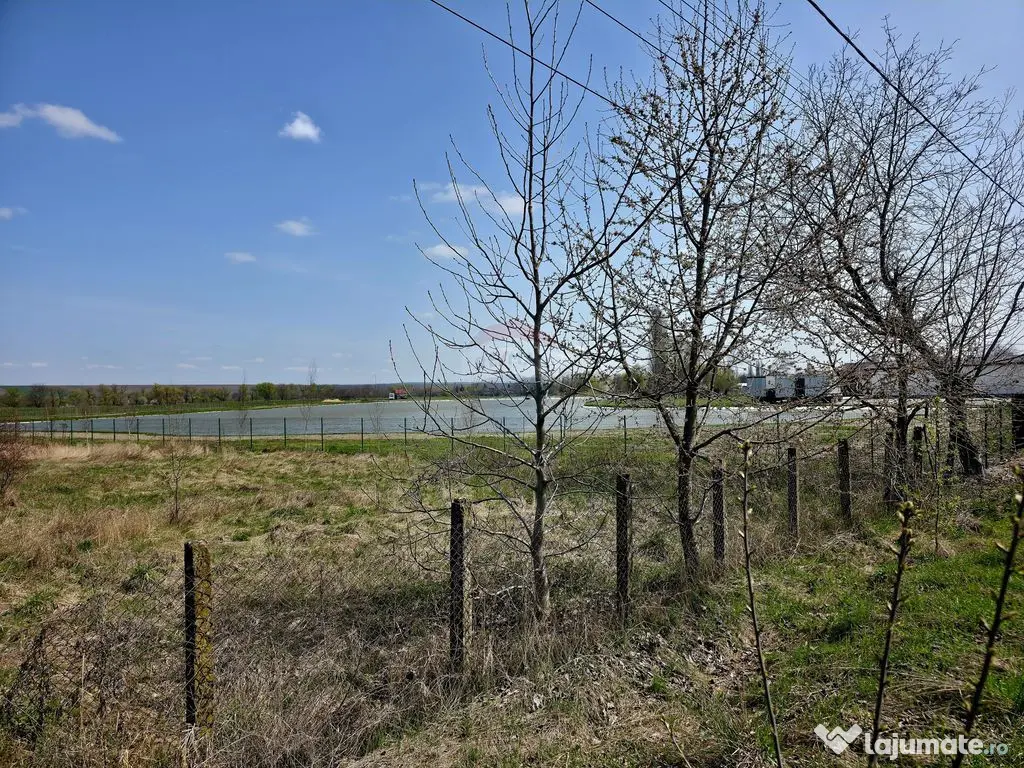 Teren 7,000mp Girov / deschidere 45 metri