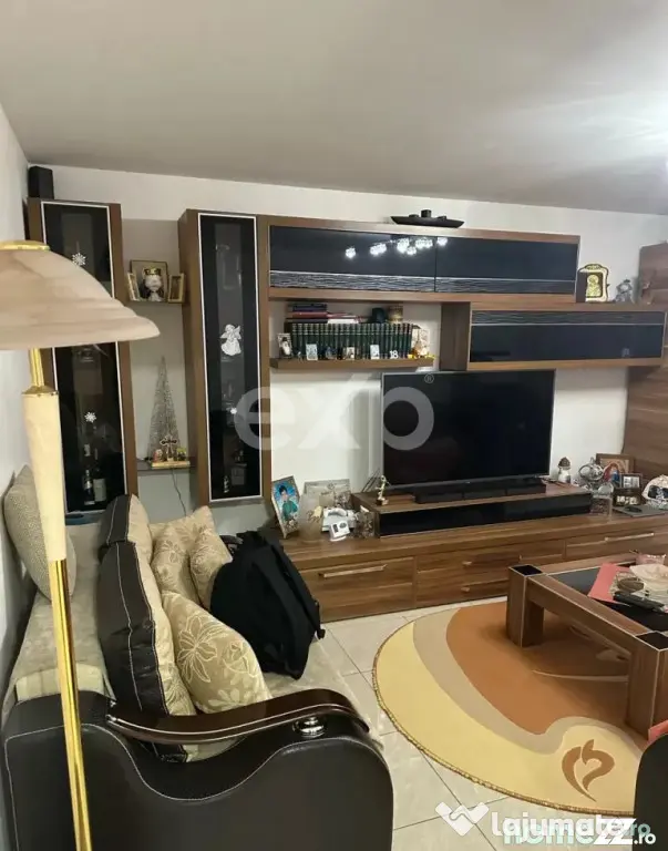 De vanzare apartament 3 camere decomandate, 70 m², et.1, zo
