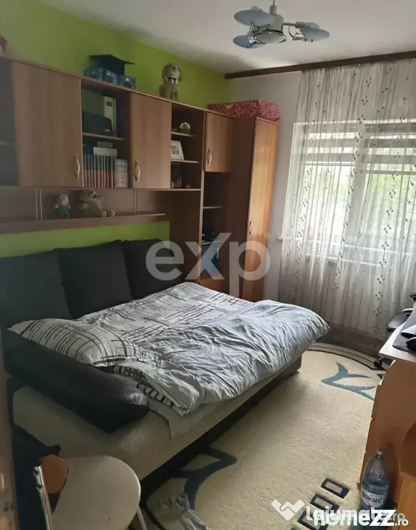 De vanzare apartament 3 camere decomandate, 70 m², et.1, zo
