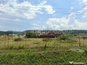 Teren generos 1441 mp cu deschidere 37 ml Râșnov - Vede... 