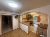 Închiriez apartament 
