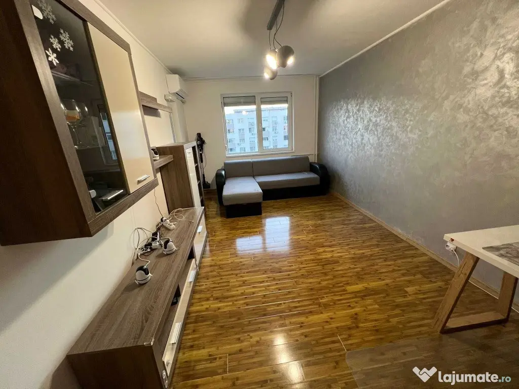 Apartament 3 camere Delfinului,Metrou Costin Georgian,Titan