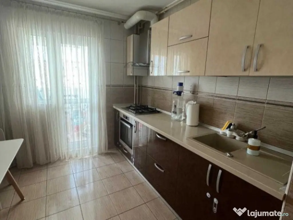 Apartament 3 camere Delfinului,Metrou Costin Georgian,Titan