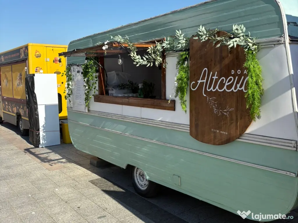 Rulotă comercială Adria Camper complet echipată pentru bar/street food