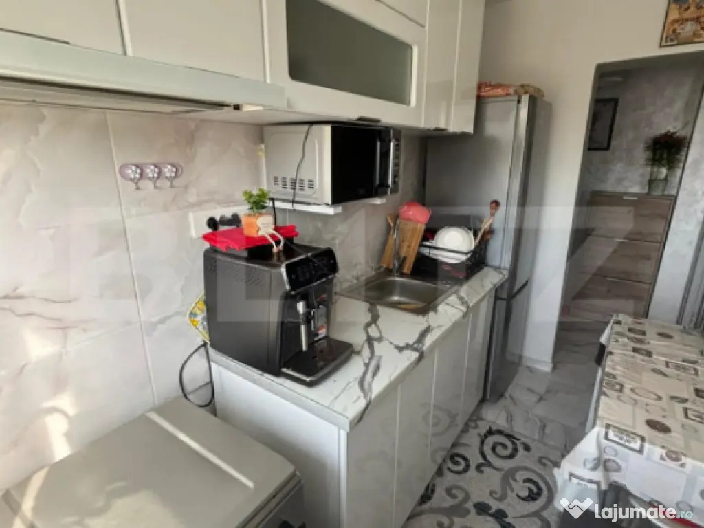 Apartament 2 camere M6, etaj 3, renovat 2025 – centrală n