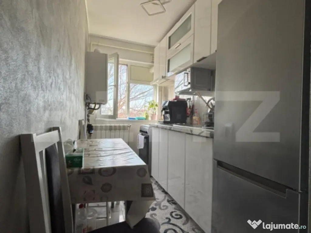 Apartament 2 camere M6, etaj 3, renovat 2025 – centrală n