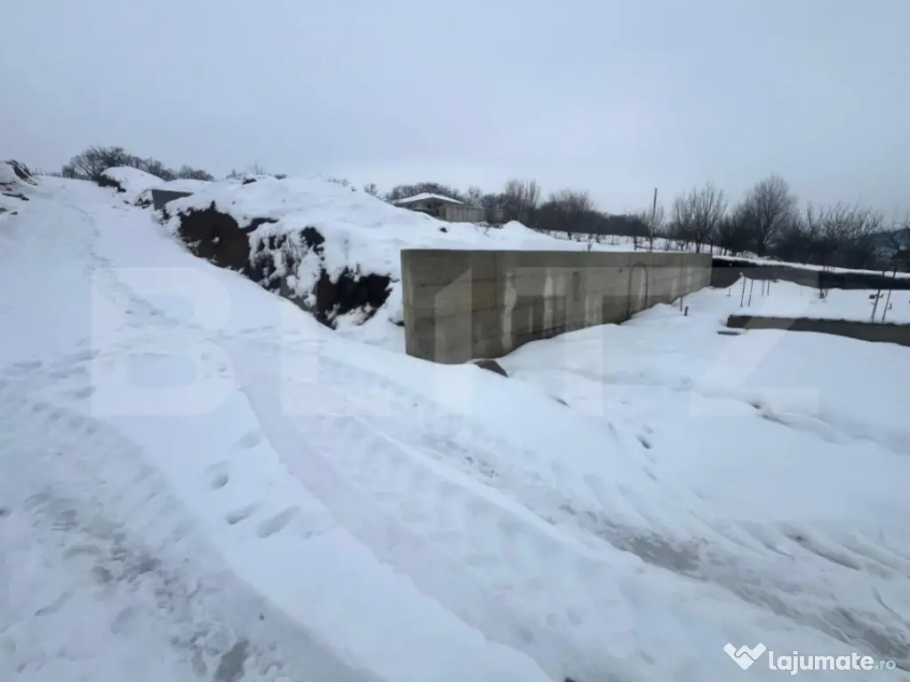 Casa la stadiu proiect, 5 ari teren, zona Valea Ghinzii