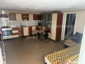 Casă spațioasă cu 7 camere, curte generoasa, amenajată- 