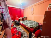 Apartament cu 3 camere, decomandat, zona - Bulevardul Dacia 