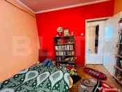 Apartament cu 3 camere, decomandat, zona - Bulevardul Dacia 