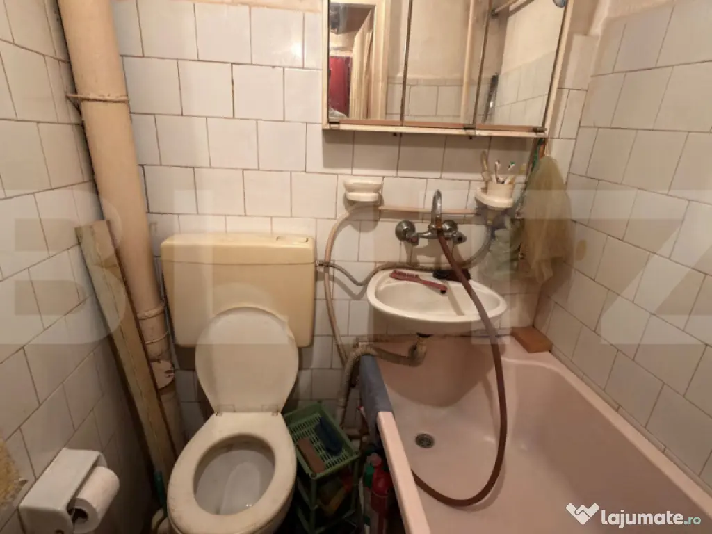 Apartament parter cu intrare directă din stradă, 30 mp, 2