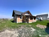 Casa de vanzare Siretu Saucesti Bacau 