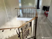 Casă individuala de vânzare – spațioasă, luminoasă ș 