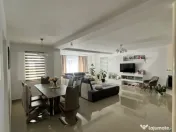 Casă individuala de vânzare – spațioasă, luminoasă ș 