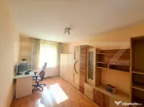 Apartament cu 3 camere, decomandat, 68 mp, etaj 1, parcare +