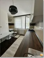 Apartament 3 camere mobilat zona Centru