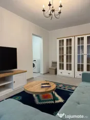 Apartament La Cheie, Etaj 1, Zona Independentei - H. Botev. 