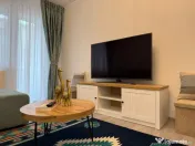 Apartament La Cheie, Etaj 1, Zona Independentei - H. Botev. 