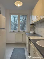 Apartament La Cheie, Etaj 1, Zona Independentei - H. Botev. 