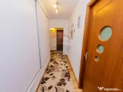 CENTRAL APARTAMENT CU 4 CAMERE ETAJ 1 DE VANZARE 