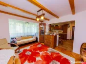 CENTRAL APARTAMENT CU 4 CAMERE ETAJ 1 DE VANZARE 