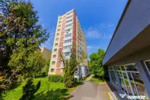 BLD BUCURESTI ETAJ 1 APARTAMENT CU 4 CAMERE DE VANZARE