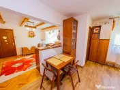 CENTRAL APARTAMENT CU 4 CAMERE ETAJ 1 DE VANZARE 