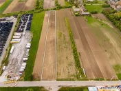 FILM! 5.000 mp teren, la marginea orasului Targu Secuiesc, a 