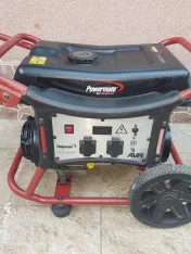 Vand generator curent 