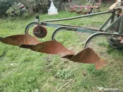 Balotiere + plug de vânzare 