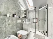 Casa de inchiriat, 4 camere, 3 bai, garaj, aproape de Vivo! 