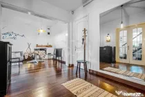 Apartament in vila cu garaj in zona Polona