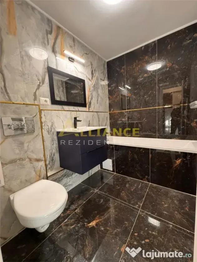 {Aparatorii Patriei} Apartament cu 3 camere, decomandat - 74