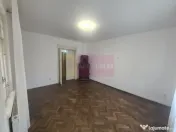 Casa de inchiriat in Campina, zona Centrala 