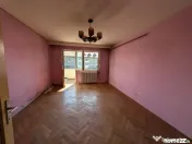 Apartament 4 camere în zonă centrală, pe Strada Armoniei 
