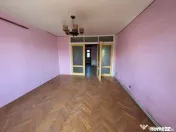 Apartament 4 camere în zonă centrală, pe Strada Armoniei 