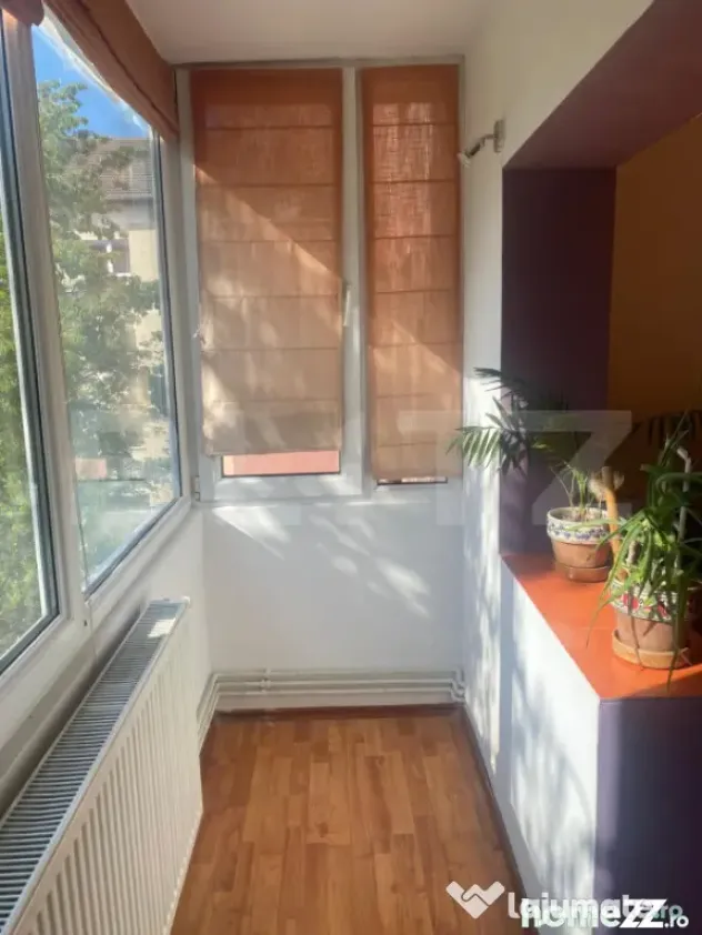 Apartament 4 camere, 98 mp, zona Soarelui
