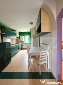 Apartament 4 camere, 98 mp, zona Soarelui