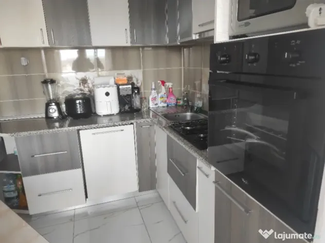 Apartament 3 camere central
