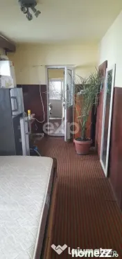 De vânzare casă , 4 camere, 2 bai, 2 bucătarii, zona Viil 
