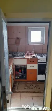 De vânzare casă , 4 camere, 2 bai, 2 bucătarii, zona Viil 