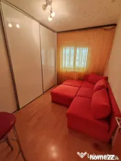 Apartament 3 camere de vanzare, situat in zona Far 