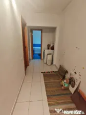 Apartament 3 camere de vanzare, situat in zona Far 