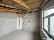 Casa cu Mansarda la gri, 4 camere, 176mp+ 500 mp teren, Bor 