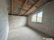 Casa cu Mansarda la gri, 4 camere, 176mp+ 500 mp teren, Bor 