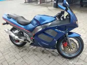 Motocicleta Suzuki RF 600 R 