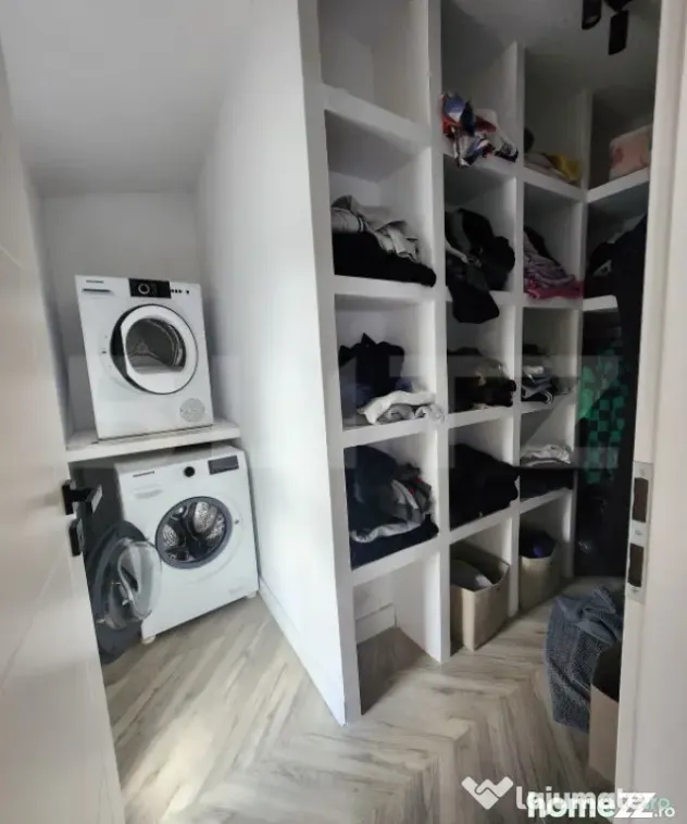 Casă înșiruită, la cheie, garaj, ansamblu inchis, zona T - Floresti (Cluj)