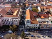 De închiriat spațiu ultracentral, ideal pentru multiple... 