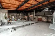 De închiriat spațiu ultracentral, ideal pentru multiple... 